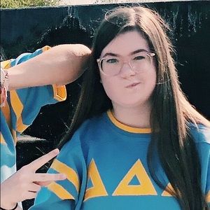 Meet your Posher, Maddi